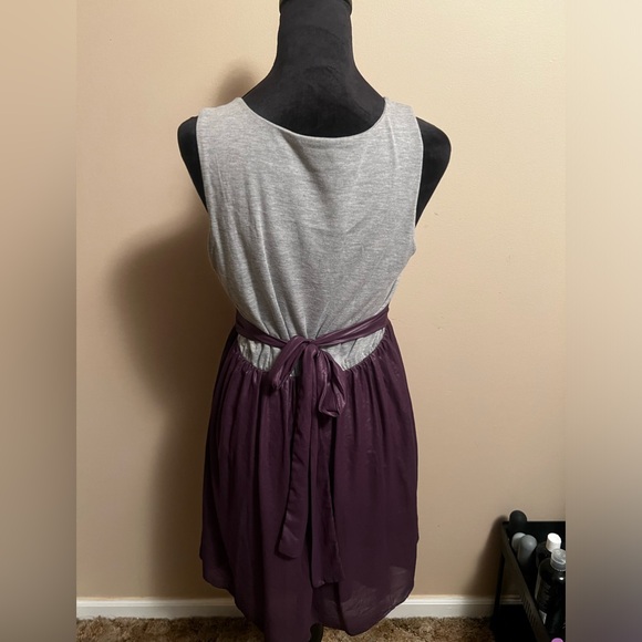 Dress - Picture 3 of 7